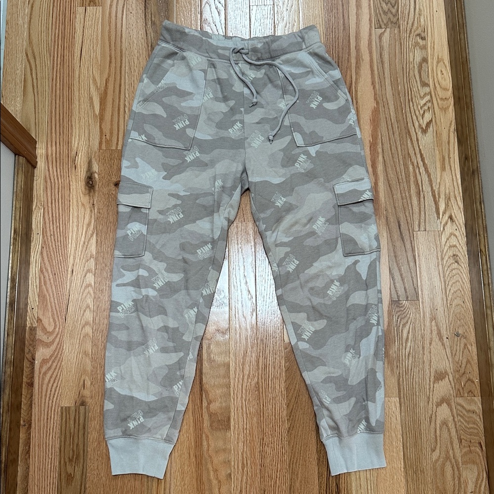 PINK Victoria's Secret Gray and Cream Camo Joggers